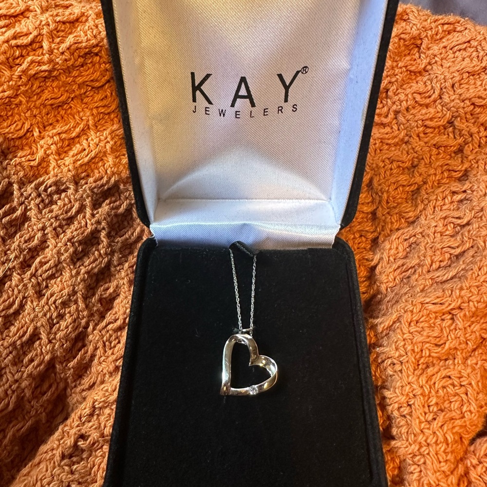 Kay Jewelers Heart Necklace
